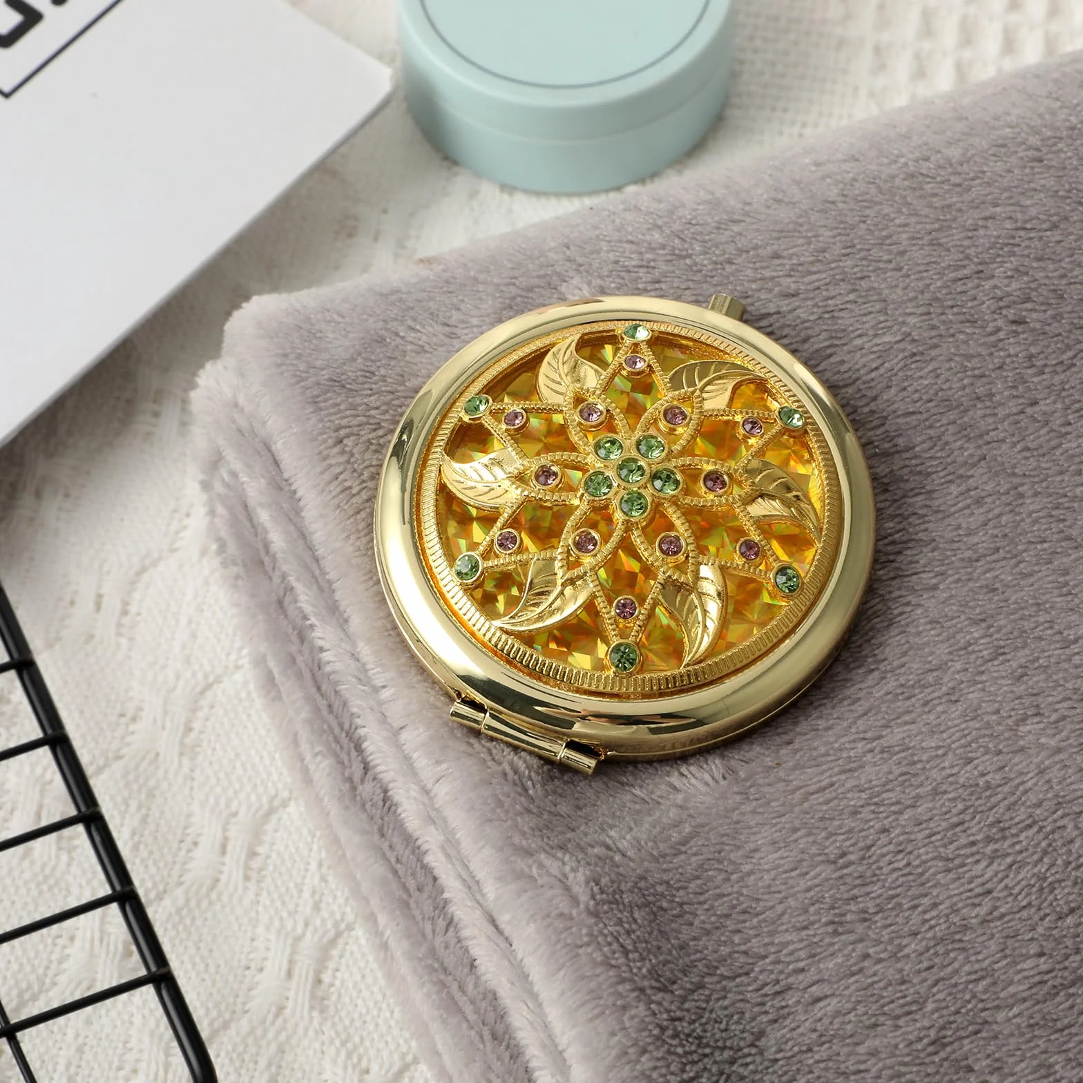 Sibba Lusterko do makijażu Kieszonkowe Lusterko Składane 1X / 2X Powiększenie Okrągłe Mini Lusterko w Stylu Pałacu Diament Wzorem Małe Przenośne Lusterko Kompaktowe Lusterko Kosmetyczne na Podróże