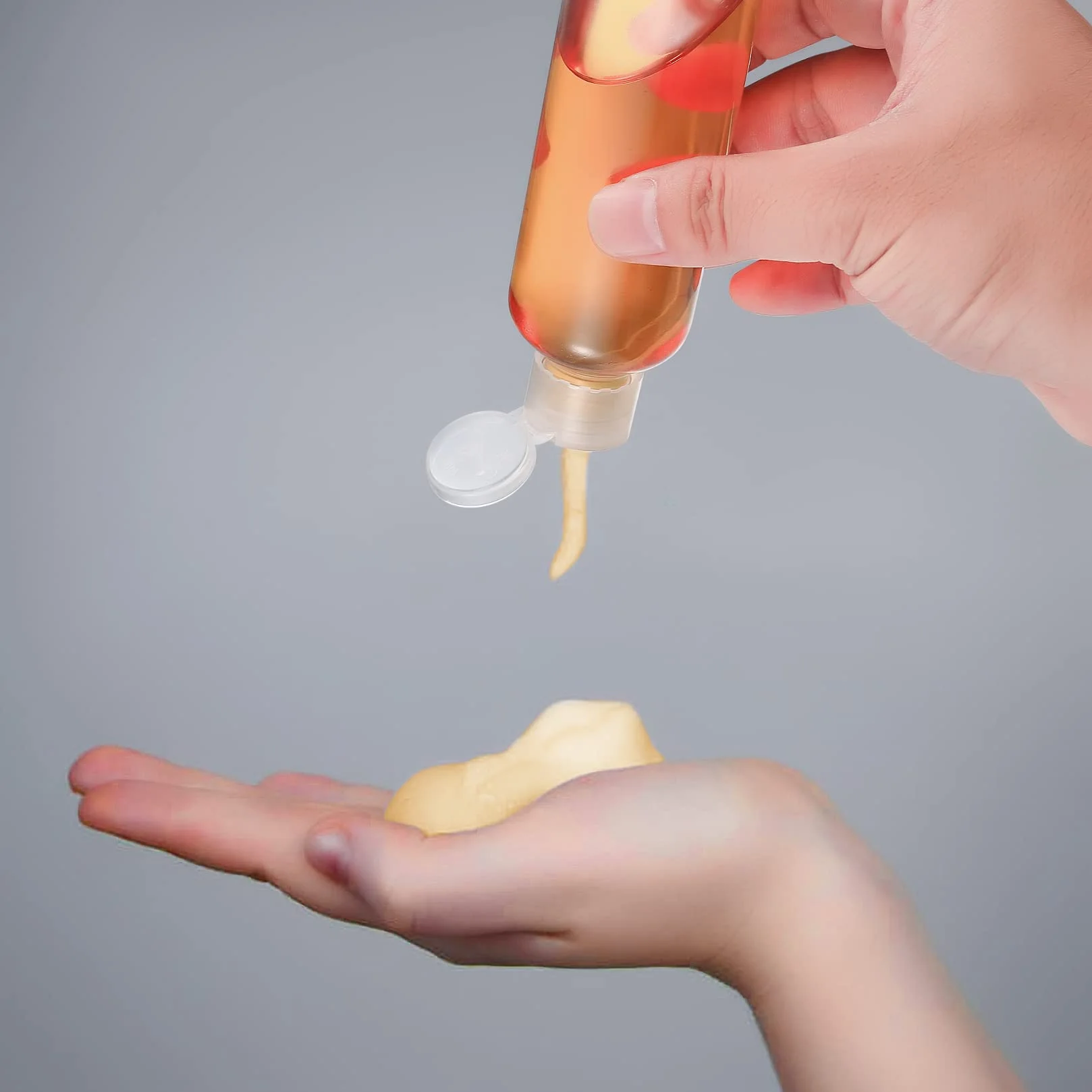 10 sztuk zestaw butelek podróżnych 100 ml (5 x butelki z nakrętką, 5 x butelki z rozpylaczem), puste plastikowe butelki, butelki do napełnienia do podróży, kosmetyków, z 2 lejkami, 1 etykietą, 1